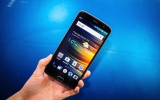 ZTE Blade V8 review: difficult choice